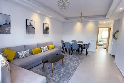 Image de Appartement agréable & spacieux avec deux grand Balcon vue sur deux piscines