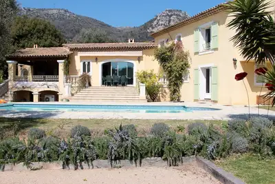 Image de Luxueuse Villa contemporaine