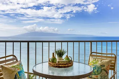 Image de Penthouse oceanfront great for whale watching