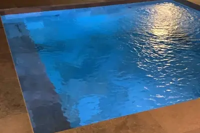 Image de Maison avec piscine privatisée