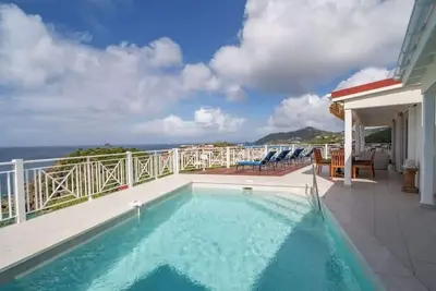 Image de Creole-Style Villa with Ocean View