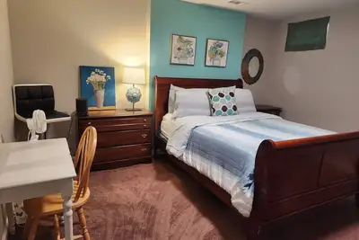 Image de Private Basement Apartment