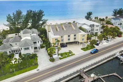 Image de Pipers Iii Condo 3 Bedroom Beachfront w/Balcony