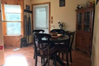 Image de Top of the Fingerlakes, relaxing retreat.