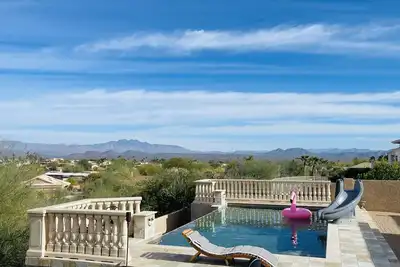 Image de Mountain Views | Heated Infinity Pool + Hot Tub | Waterslide