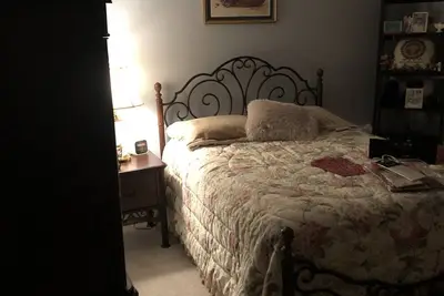 Clean house military family, private bedroom with own bath and another tv lounge