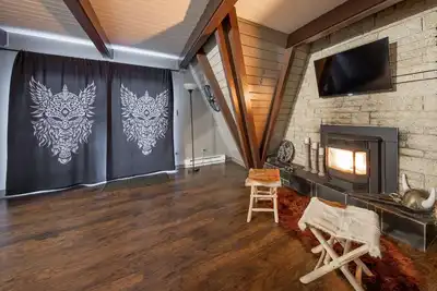 Image de 2-Story Viking Villa Near Beach