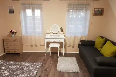 Image de Cute and comfortable private little house with beautiful garden