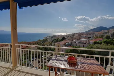 Image de Appartement 2 pièces avec parking à Ajaccio