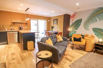 Image de Feus Holiday Cottage, pet friendly, with hot tub in Auchterarder