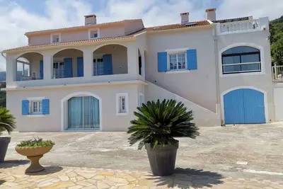 Homerez - Appartement à Bastia, vue mer.