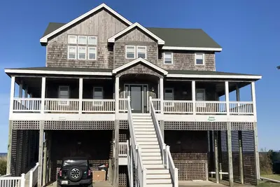 Image de Discounted Amazing Sound Front House--on water, pool, hottub, elevator