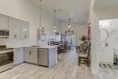 Image de Promo 10%Weekly /15%Monthly Discount\nModern Bear Lake Cabin -Complete Remodel🐻