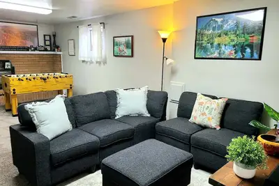 Image de Cozy & Clean basement apartment 🏡