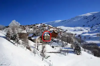 Image de 300m from the ski lifts, renovated 1743 house. Balcony and terrace…