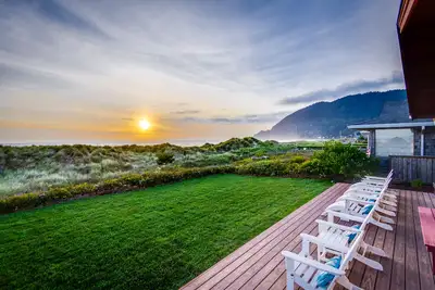 Image de Oceanfront! ! ! Luxurious Modern Beach Cottage - Mca #4048 - Steps to downtown