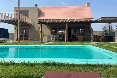 Image de Romantic Villa with wonderful and iluminated swimming pool
