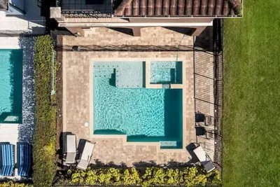 Image de Lake Front Luxury Estate Reunion Resorts