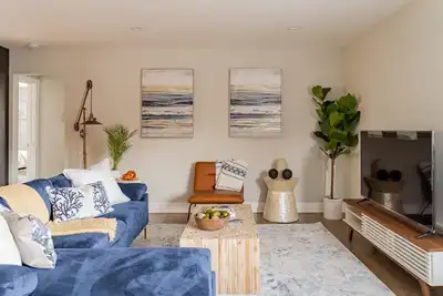 Image de Elegant|Brand New Remodeled|1br|Next to Beach