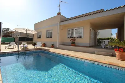 Image de Casa Nordine I, Idéal pour vos vacances, proche de la mer, wifi gratuit, air climatisé optional, piscine privée, animeaux de compagnie autorisés, plage pour chiens