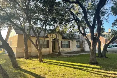 Image de Deer House at Timberwood Park Newly renovated!