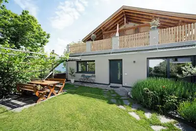 Image de Appartement 'Stettnerhof Mayenburg' avec vue sur les montagnes, terrasse et Wi-Fi