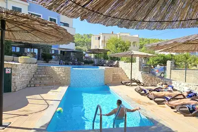 Image de Lovely 2 pool Apt, just 350m from beach, 6km from Trogir Old Town
