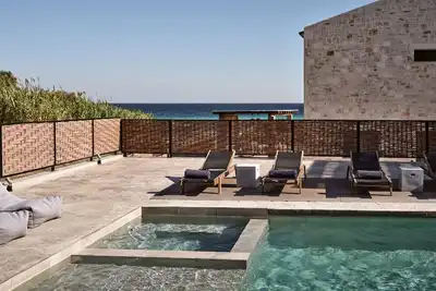 Seaside Luxury LaSoleil Villa, with Heated Pool & Spa Whirlpool