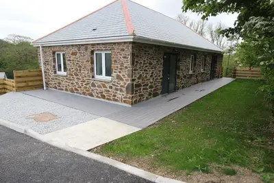 Image de Private spacious house 5 mins by car to the beach
