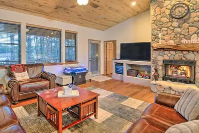 Image de 3 Mi to Golf Course: Show Low Escape w/ Fire Pit