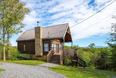 Image de Secluded Mountain View Cabin w Private Lake Access