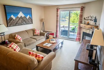 Image de 2-Bedroom 2-Bathroom Condo with Mountain Views