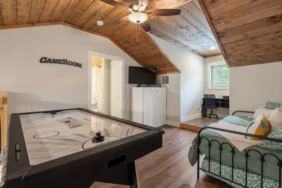 Image de Rustic Hickory Hideaway