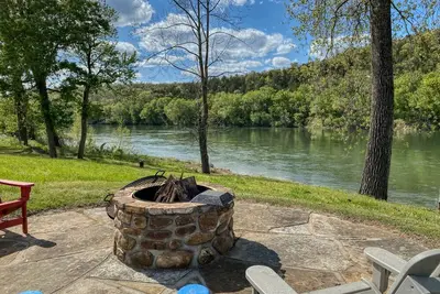 Image de White River Beautiful Home! Fisherman's Paradise!
