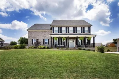 Image de Spacious & Modern Home only 50 mls from Smoky Mtns