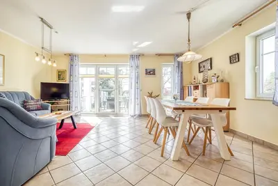 Image de Comfortable vacation apartment in a central location in Zingst with balcony and Wlan -