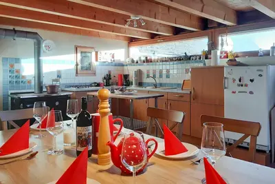 Magnifique maison de vacances privée avec Tv, animaux admis, vue panoramique et parking