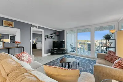 Image de Dolphin Point 601b