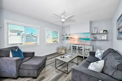Image de 1 Bedroom Apartment in the back of our Oceanfront Home