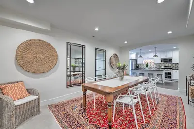 Image de Vibrant Chic Home ~ 20 Mi to Salt Lake City!