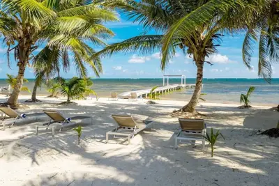 Image de Remarkable Villa Azul Beachfront Villa Oasis with Staff by Alom Estates