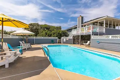 Image de Affordable Semi-Oceanfront with playground, kayak, hammock swing, deck, and Private Pool