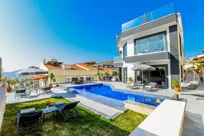 Image de 5 Bedroom Villa with Outdoor Pool near Kalkan