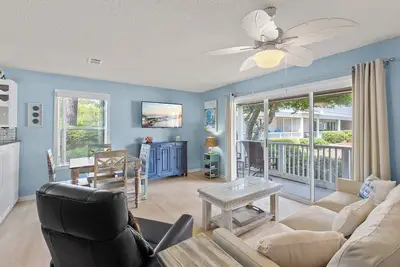 Image de Beachwood Villas 10g - Scenic 30a, Near Seaside, Heated Community Pool, Tennis!
