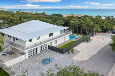 Image de Seven Palms - Newly Renovated, Heated Pool + Spa, Putting Green, Free Bikes!
