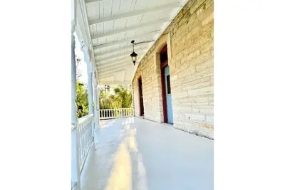 Image de Quaint Historic Home 🏡 Central Location