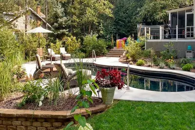 Image de Secluded, charming home with in-ground pool, hot tub, firepit & high-speed WiFi