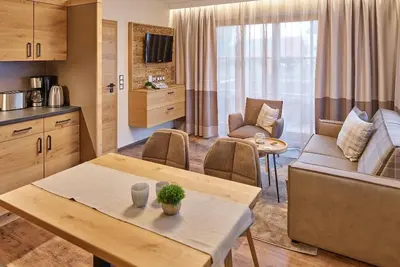 Image de Luxurious apartment for up to 4 people (43 sqm) with balcony