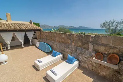 Image de Can Cuarassa - Spectacular traditional house facing the sea. Free Wifi.