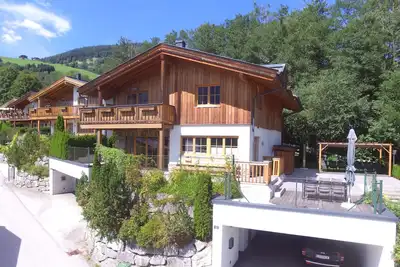 Image de Chalet individuel et attrayant avec wellness